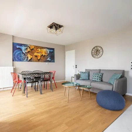 La Dolce By Plaza Apartment